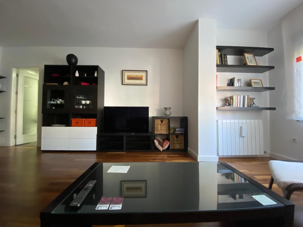 Mike's Apartment. Parking Y Piscina Appartement