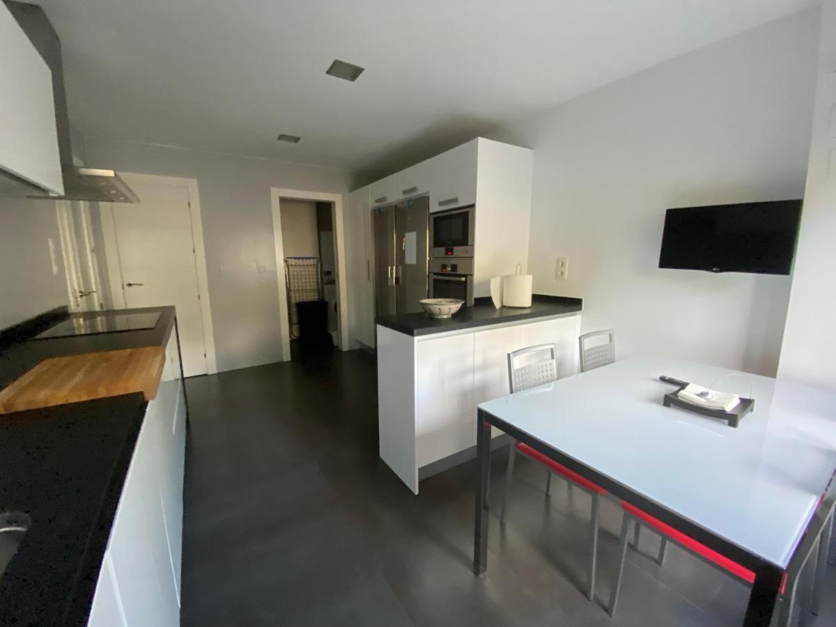 Mike's Apartment. Parking Y Piscina Appartement *